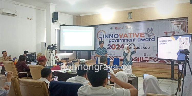 Tampilkan Aplikasi SIPETAK, Siswa MAN 1 Kotamobagu Ramaikan IGA Kotamobagu 2024