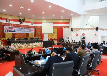 Abdullah Mokoginta Hadiri Rapat Paripurna DPRD Dalam Rangka Mendengarkan Pidato Penyampaian RUU APBN 2025 serta Nota Keuangan