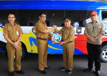 Kontribusi Nyata, Pemkot Kotamobagu Serahkan Bantuan Bus Operasional IPDN Kampus Sulut