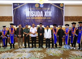 Hadiri Sidang Senat Terbuka, Abdullah Mokoginta Ucapkan Selamat untuk Mahasiswa UDK Angkatan XIX