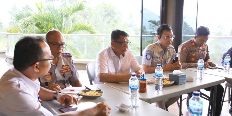 Cegah Pelajar Gunakan Kendaraan ke Sekolah, Pemkot Kotamobagu Kembali Aktifkan Layanan Bus Sekolah