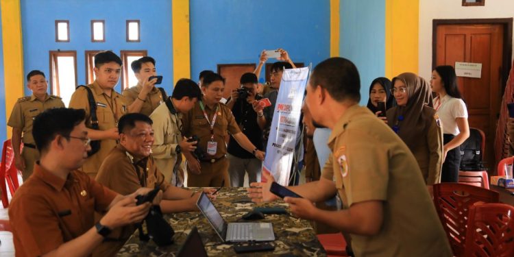 Tingkatkan Layanan, Disdukcapil Kotamobagu Implementasikan Program Pak Capil Keliling