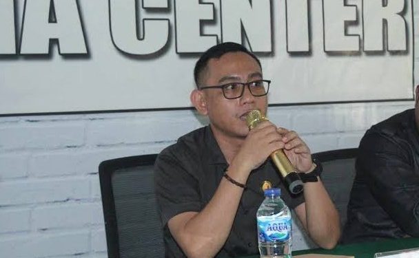 Foto : Plt Ketua Bawaslu Bolmut, Rizky Posangi, SH