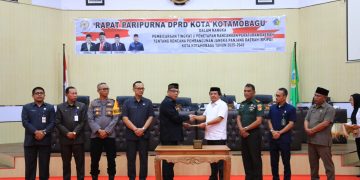 Pj Wali Kota Abdullah Mokoginta Hadiri Paripurna Penetapan Ranperda RPJPD 2025-2045