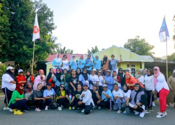 Rekatkan Silaturahmi, Mom’s Gemoy Gelar Senam Zumba di Sekretariat Pemenangan Oppo-Argo