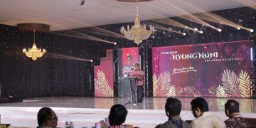 Pj Wali Kota Abdullah Mokoginta Hadiri Malam Grand Final Nyong Noni Sulut 2024
