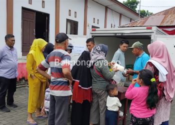 Gandeng Perum Bulog, DKP Gelar Gerakan Pangan Murah di Wilayah Kotamobagu Utara