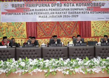 Pj Wali Kota Kotamobagu Hadiri Paripurna Pengucapan Sumpah Pimpinan DPRD