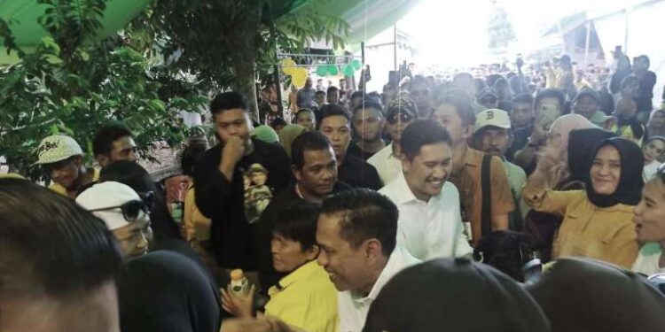 Ribuan Massa Padati Kampanye The Winner di Kobo Besar