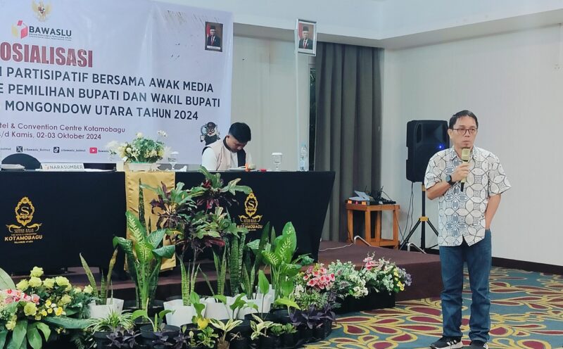 Foto : Pemberian materi oleh salah satu narasumber yang terundang