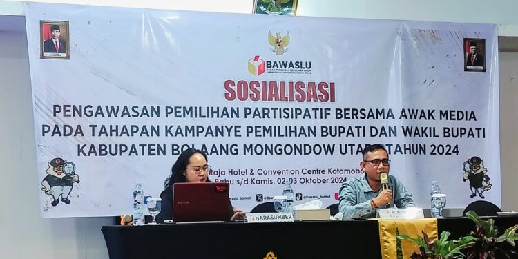 Foto : Sambutan Plt. Ketua Bawaslu Bolmut, Rizky Posangi, SH, pada kegiatan Sosialisasi Pemilih Partisipatif