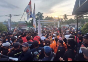 Kuasai Lokasi Debat, Ribuan Massa Pendukung Komitmen Kawal Kemenangan NK-STA