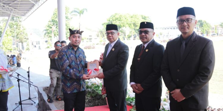 Momentum Hari Pahlawan, Pemkot Kotamobagu Launching Buku Karya Anak Daerah