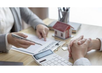 DPMPTSP Buton Tengah Gelar Forum Diskusi Konsultasi Publik Terkait Standar Pelayanan Publik