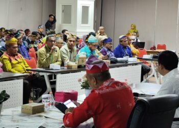 DPMPTSP Buton Tengah Tingkatkan Kapasitas dengan Mengikuti Bimtek Standarisasi PBJ di Surabaya