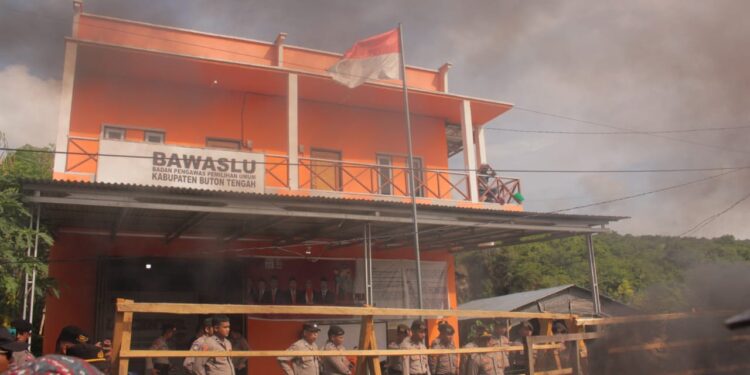 Krisis di Bawaslu Buton Tengah: Ketua Bawaslu dan Anggota, Ketua Panwascam dan Anggota Melarikan Diri Ditengah Proses PSU