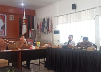 Wakili Pemkot, Nasli Paputungan Hadiri FGD Penyusunan Laporan Evaluasi Pilkada 2024