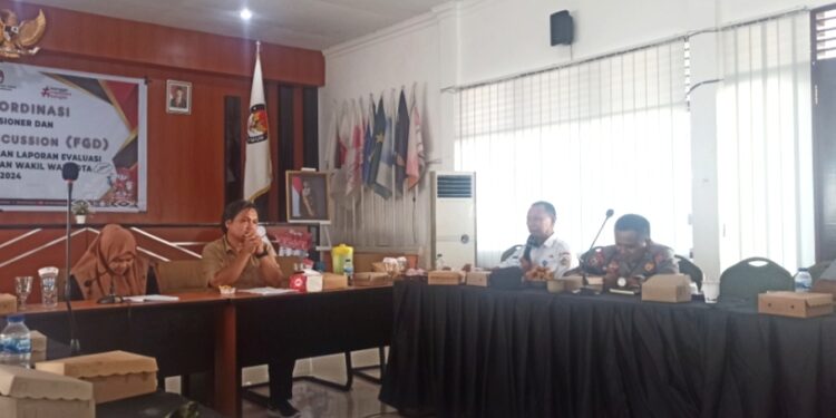 Wakili Pemkot, Nasli Paputungan Hadiri FGD Penyusunan Laporan Evaluasi Pilkada 2024