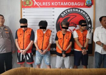 Gagalkan Pengiriman Paket Sabu, Satresnarkoba Polres Kotamobagu Amankan Empat Tersangka