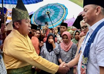 Tiba di Boltim, Oskar-Argo Dijemput Prosesi Adat