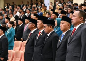 Bersama Kada se Sulut, Oskar-Argo Hadiri Sertijab Gubernur Sulut