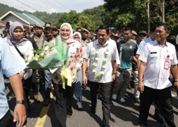 Tiba di Kotamobagu, Wali Kota dan Ketua TP PKK Disambut Suka Cita Pemerintah dan Masyarakat