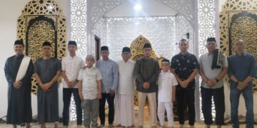 Disambut Kajari, Wali Kota Kotamobagu Tunaikan Shalat Jumat di Masjid Al Qahhar