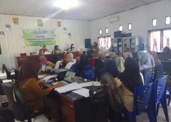 Cegah Stunting, Pemdes Pontodon Timur Galakkan Pelatihan Pola Asuh Orang Tua