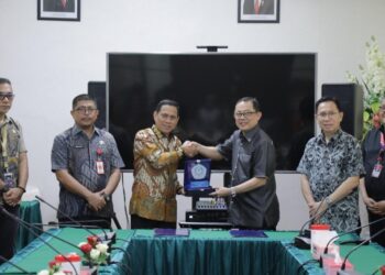 Kerjasama Bidang Pendidikan, Weny Gaib Teken Kerjasama Dengan UNSRAT Manado