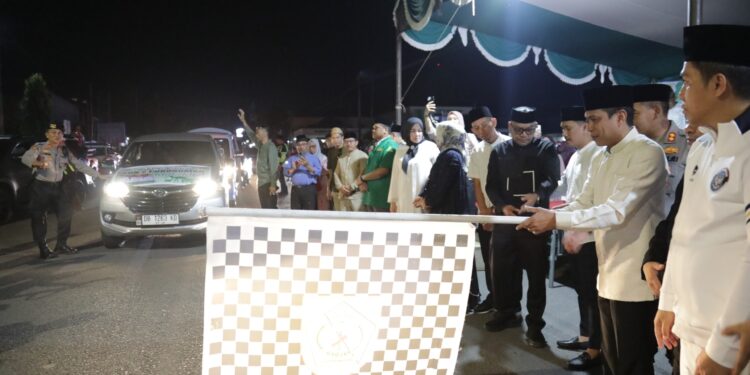 Weny Gaib Lepas Peserta Pawai Takbir Idul Adha 1446 Hijriah