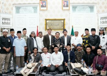 Diperkokoh Empat Keluarga Keturunan Prabu Siliwangi dan Sunan Gunung Jati, Om Zein Sampaikan Ini