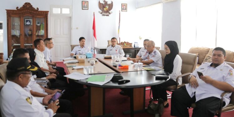 Dipimpin Wakil Wali Kota, Pemkot Kotamobagu Gelar Rapat Evaluasi Capaian PAD