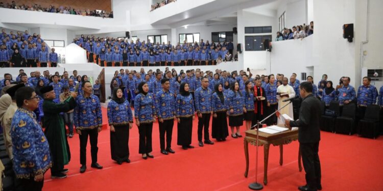 Serahkan SK Pengangkatan, ini Pesan Wali Kota untuk 422 P3K Pemkot Kotamobagu