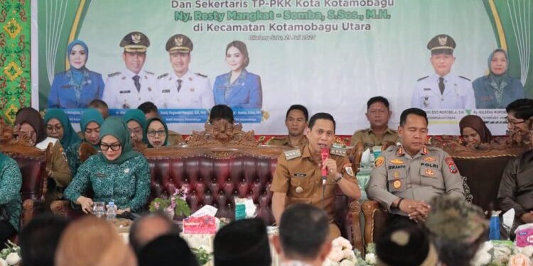 Kunker di Kecamatan Kotamobagu Utara, Weny Gaib Pastikan Pembangunan Jalan A. P. Mokoginta