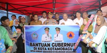 Weny Gaib Serahkan Bantuan Gubernur Sulut untuk Korban Kebakaran di Kelurahan Gogagoman