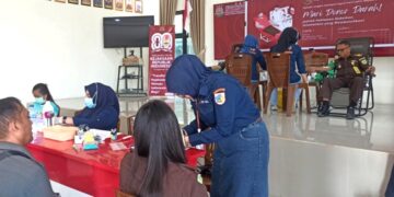 Sambut Harla Kejaksaan RI ke 80, Kejari Kotamobagu Gelar Bakti Sosial Donor Darah