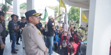 Demo Aman dan Tertib, Kapolres Kotamobagu Sampaikan Apresiasi kepada Aliansi Mahasiswa