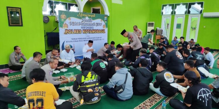 Maknai Maulid Nabi, Polres Kotamobagu Gelar Doa Bersama Komunitas Ojol dan Anak Panti Asuhan