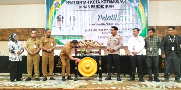 Dibuka Wali Kota, Disdik Kotamobagu Gelar Pelatihan Aplikasi Pendidikan dan Launching Program Prioritas