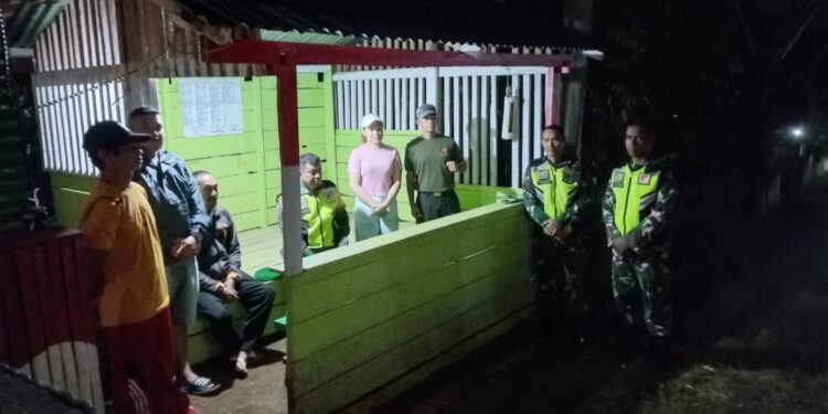 Tinjut Surat Edaran Gubernur, Personil Kodim 1303/Bolmong Galakkan Patroli Siskamling