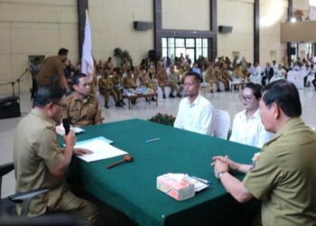 Bersama Wagub Sulut, Wali Kota Kotamobagu Jadi Saksi Pencatatan Perkawinan Massal