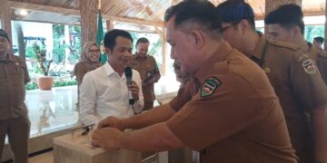 Bupati Purwakarta Luncurkan Gerakan Poe Ibu