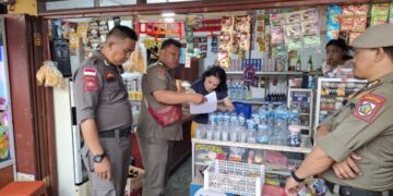 Tak Kantongi Izin, SatPol PP  Kotamobagu Amankan Minol di Sejumlah Kios