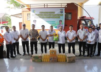 Wujud Kepedulian, Pemkot Kotamobagu Serahkan Bantuan untuk Masyarakat Terdampak Banjir di Kabupaten Bolmong