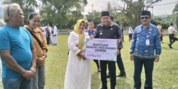Pemkot Kotamobagu Serahkan Bantuan Usaha bagi 60 Pelaku UMKM