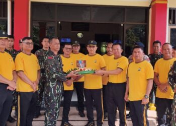 Beri Kejutan di HUT 80 Korps Brimob, Polres Kotamobagu Sambangi Mako Batalyon B Inuai