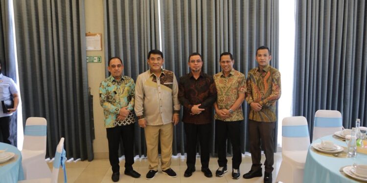 Safari Natal 2025, Wali Kota dan Wakil Wali Kota Kotamobagu Silaturahmi ke Kediaman Gubernur Sulut