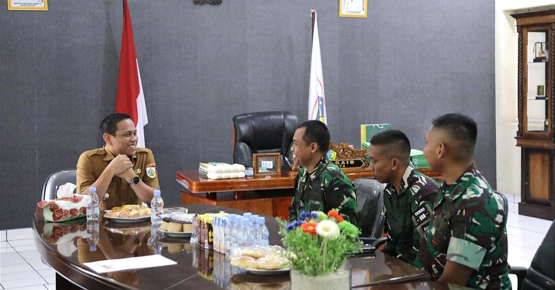 Weny Gaib Sambut Hangat Kunjungan Danyon Yonif TP 868/Bantong Sakti