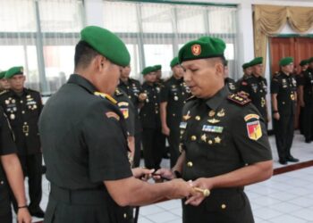 Sertijab Dandim 1303/Bolmong, Letkol Inf Manase Lomo Gantikan Letkol Fahmil Harris