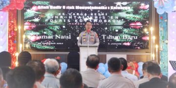 Hadiri Perayaan Pohon Terang, Kapolres Kotamobagu Ajak Jajaran Pererat Tali Persaudaraan
